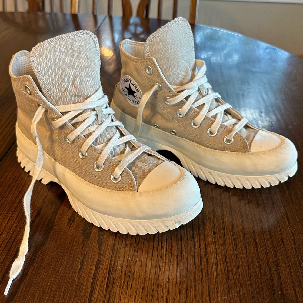 Converse High Tops Lug Sole UNISEX Men’s 5 Women’s 7